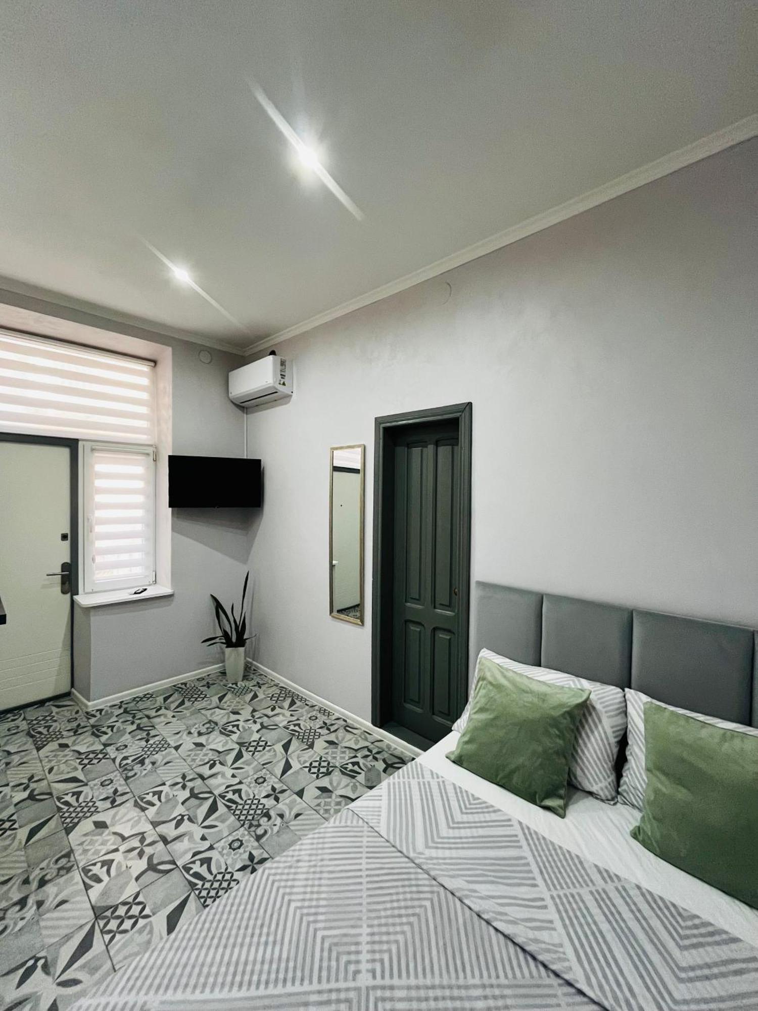 Iren Forum Apartment Lviv Exteriör bild